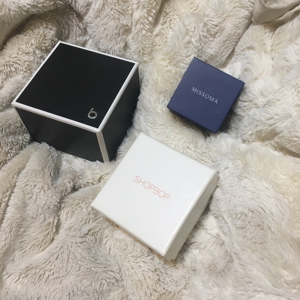 Bundle of jewelry boxes